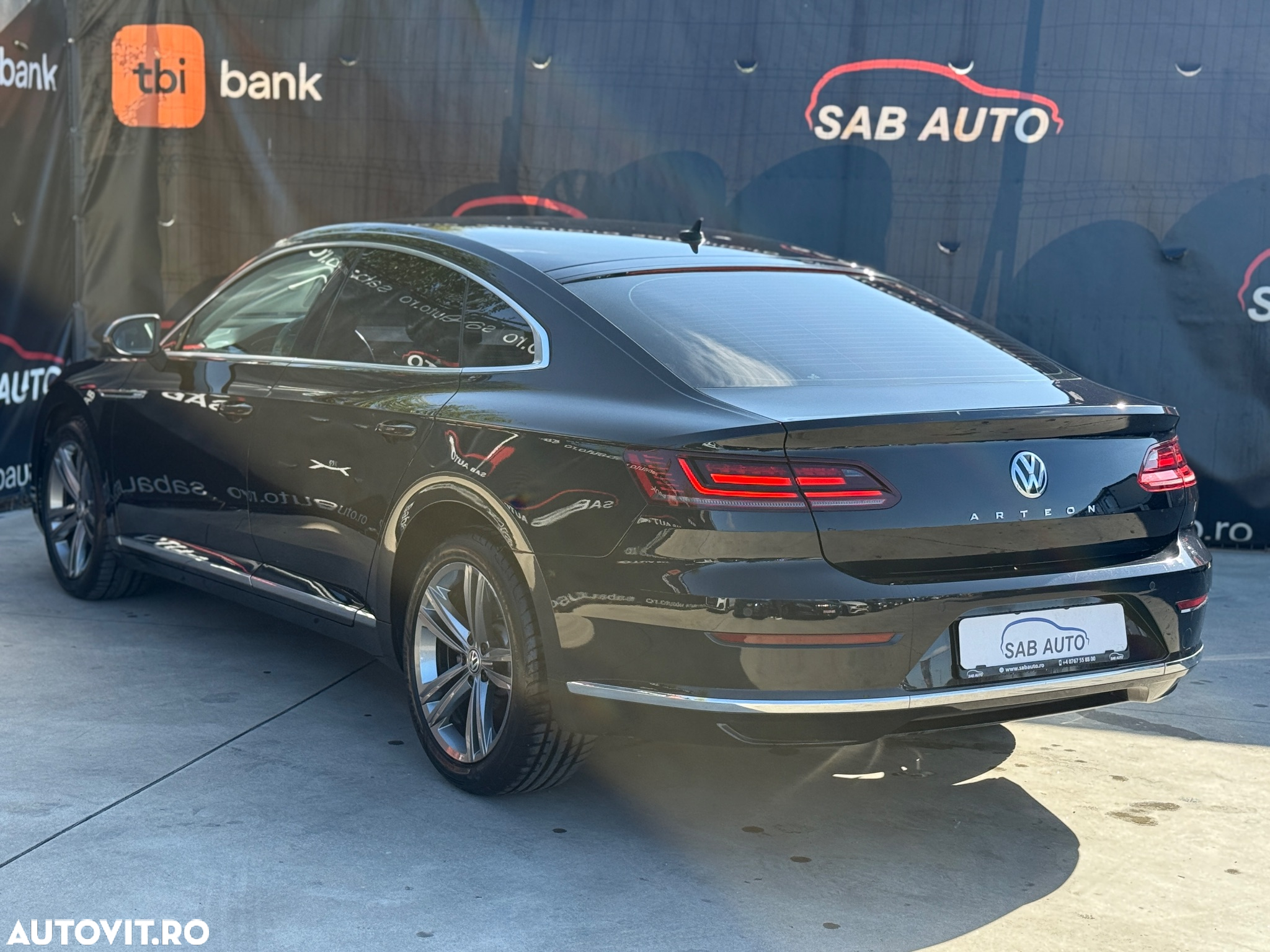 Volkswagen ARTEON 2.0 TDI SCR DSG Elegance - 27