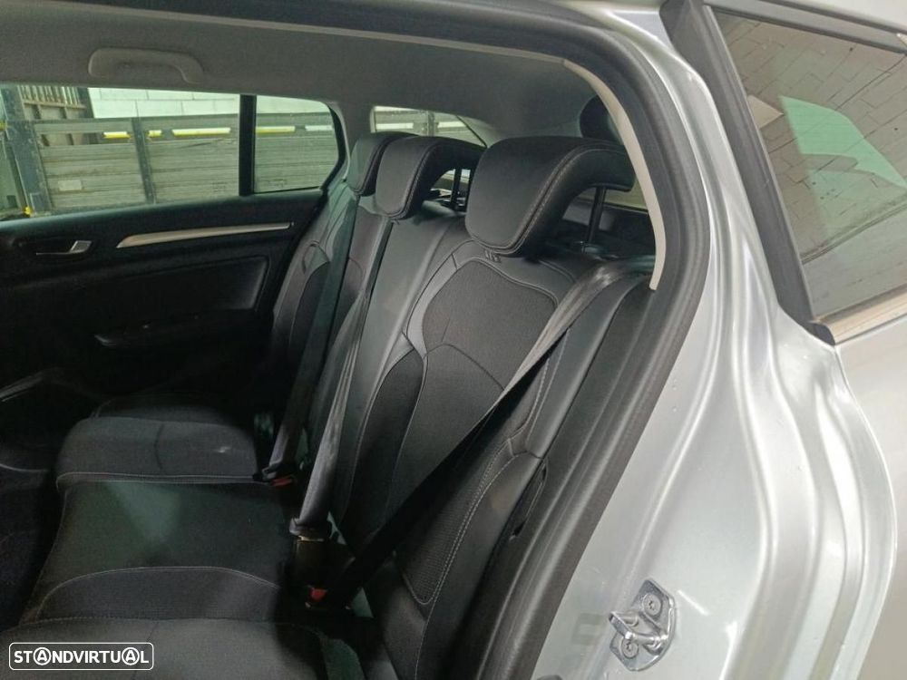 Renault Mégane Sport Tourer 1.5 Blue dCi Intens - 3