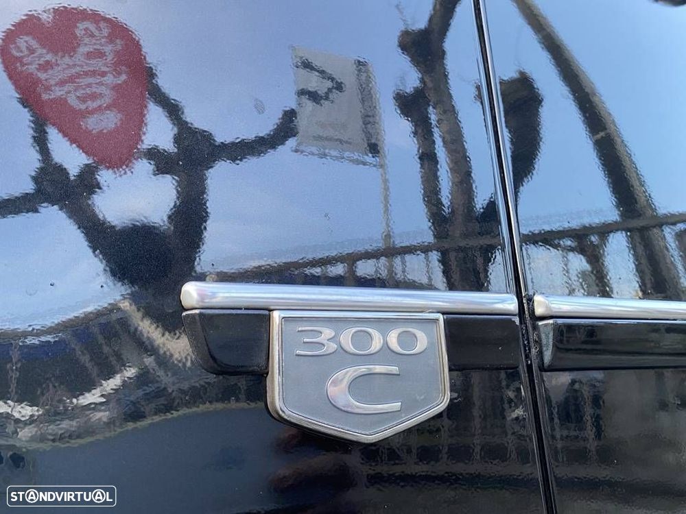 Chrysler 300 C Touring 3.0 CRD - 10