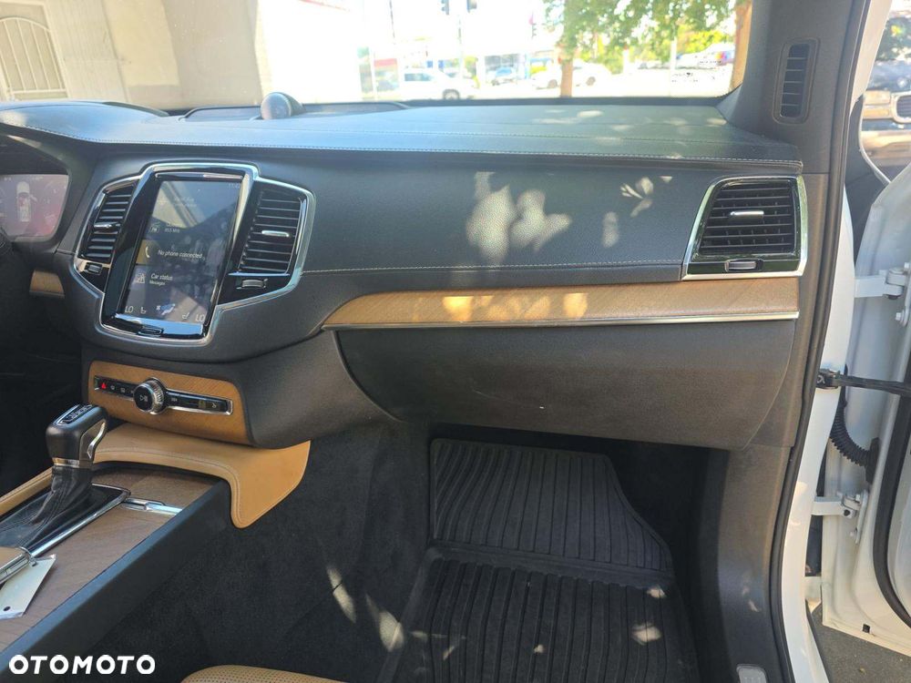Volvo XC 90 - 11
