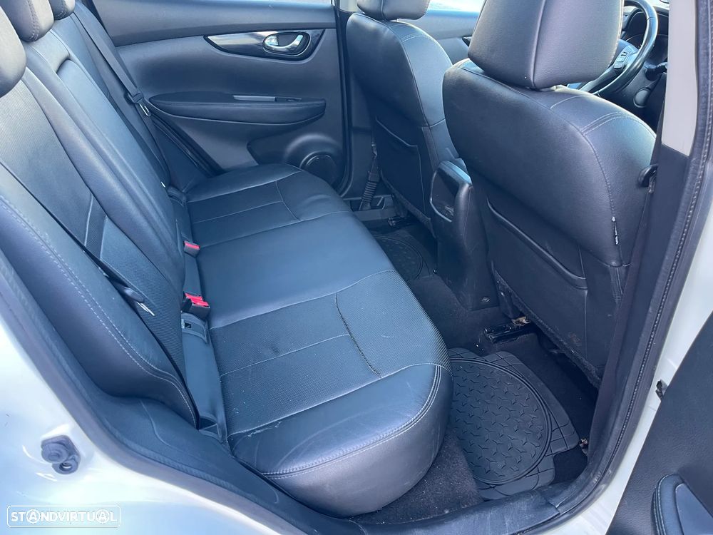 Nissan Qashqai 1.6 dCi Tekna Premium Pele S Alcantara 4x4i - 17