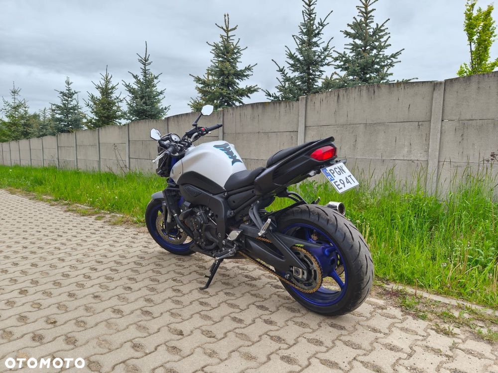 Yamaha FZ8 - 7