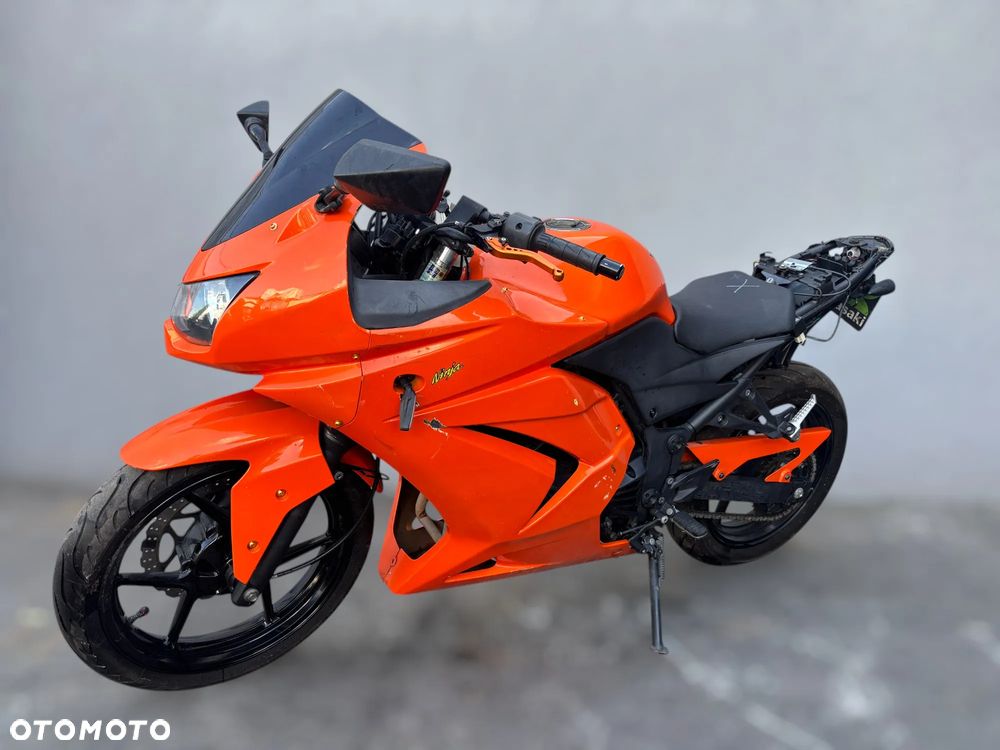 Kawasaki Ninja 250R - 6