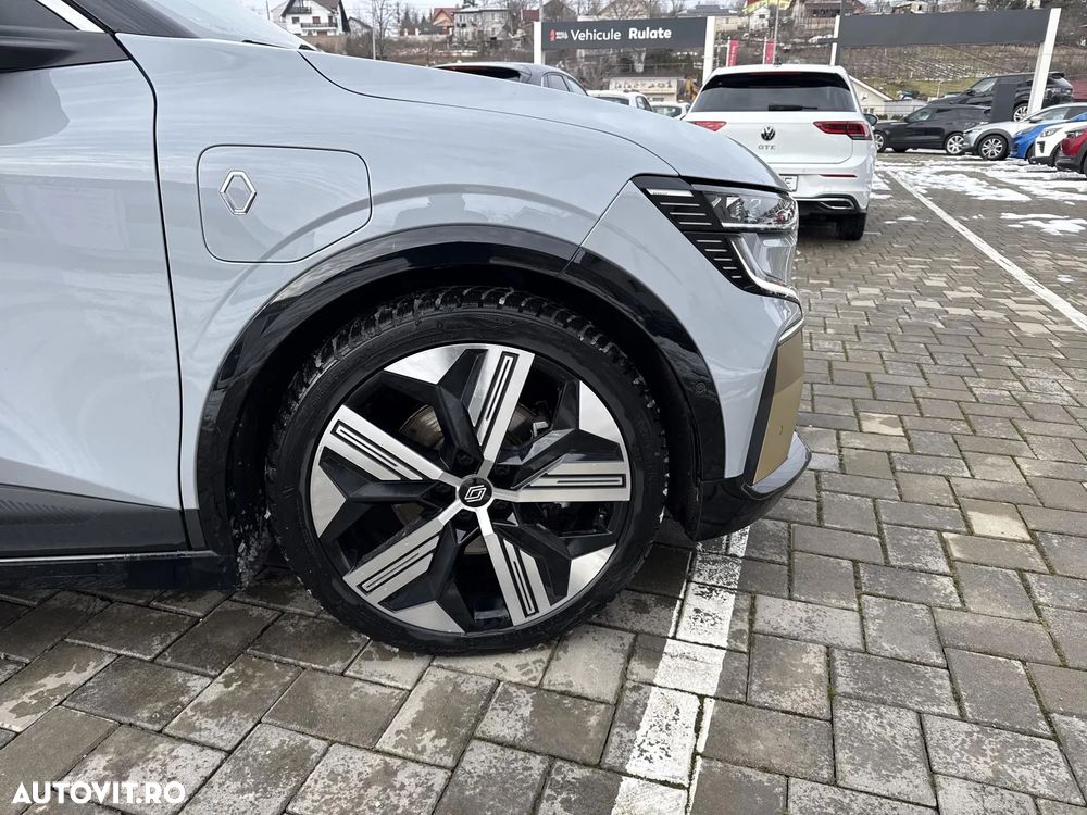 Renault Megane E-TECH 60 kWh 220 CP Iconic - 16