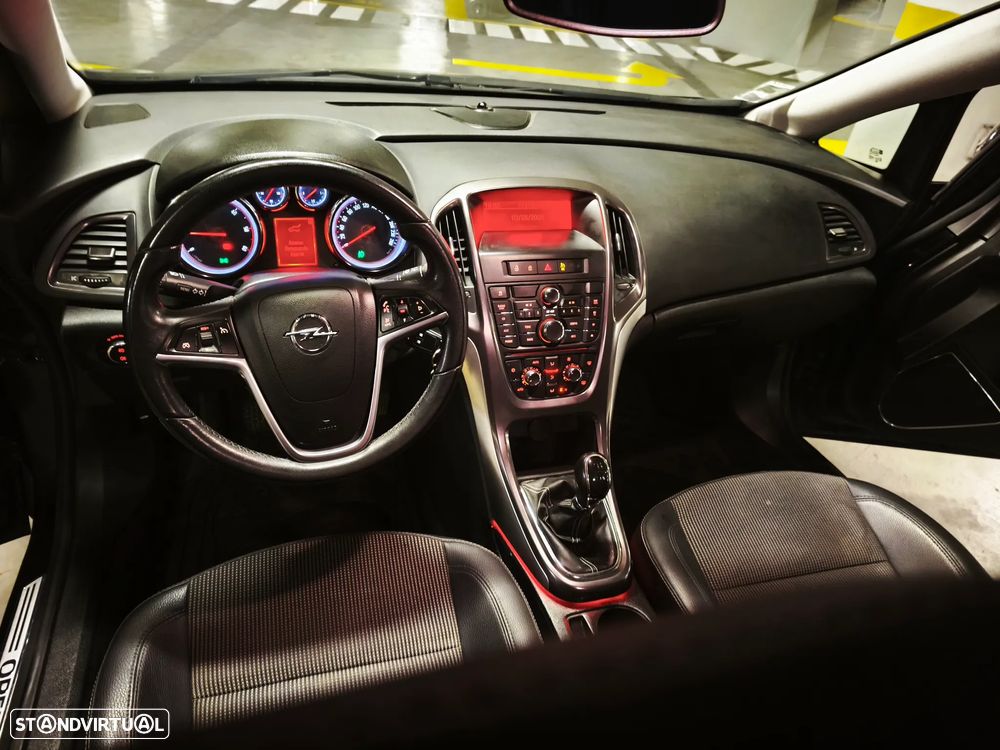 Opel Astra Sports Tourer 1.7 CDTi Cosmo - 16