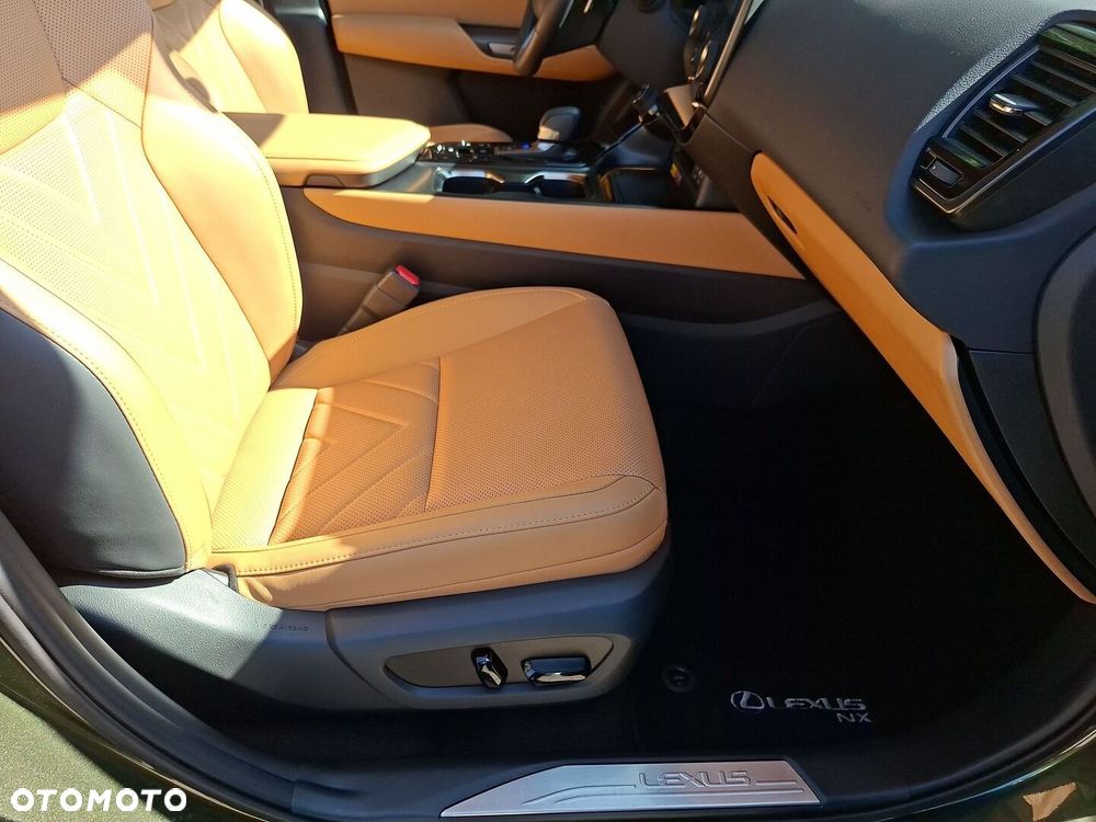 Lexus NX 350h Prestige AWD - 19