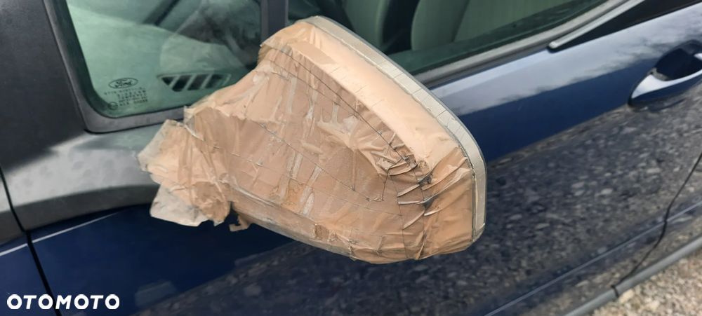 Ford Tourneo Courier 1.0 EcoBoost Ambiente - 16