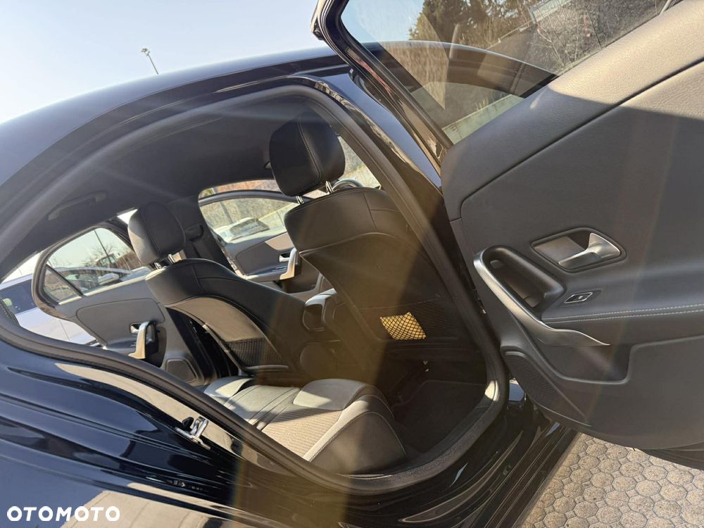 Mercedes-Benz Klasa A 250 Progressive 7G-DCT - 11