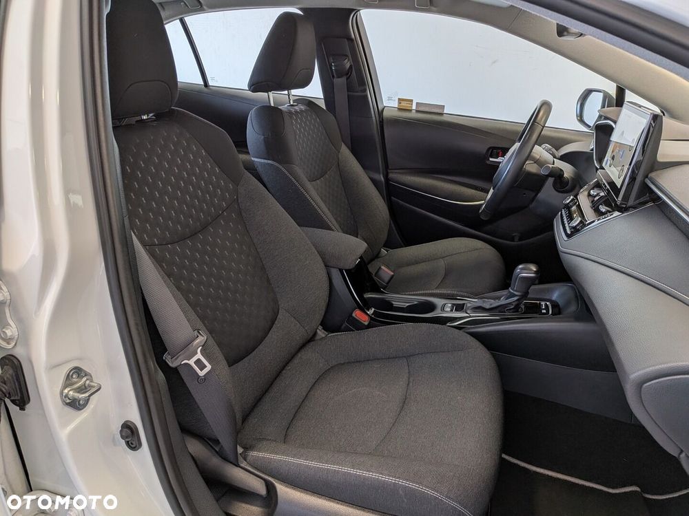 Toyota Corolla 1.8 Hybrid Comfort - 32