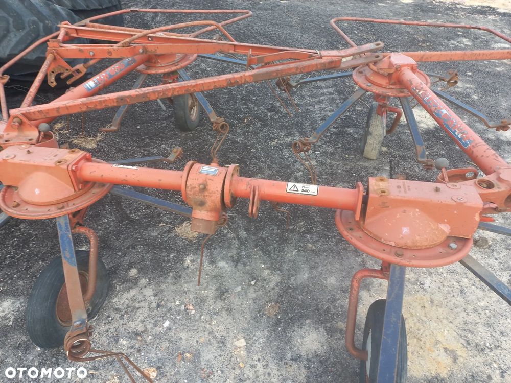 Deutz Fahr części przewracarki KH500,obudowa,przekładnia,wałek,gwiazda,koło zębate,kh400,piasta - 1