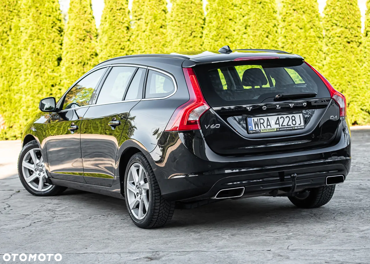 Volvo V60 D4 Momentum - 9