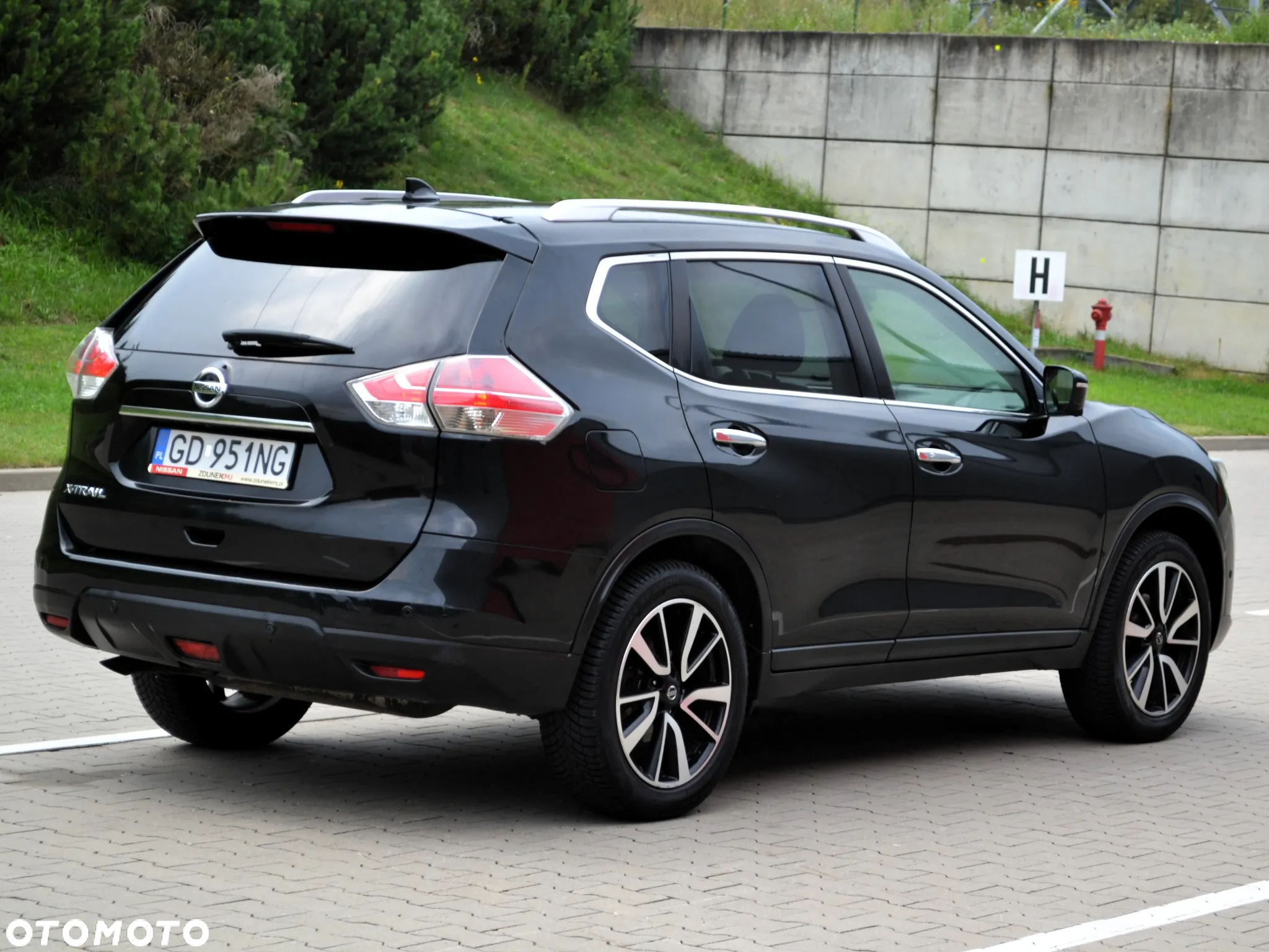 Nissan X-Trail 1.6 DIG-T Tekna 2WD - 2