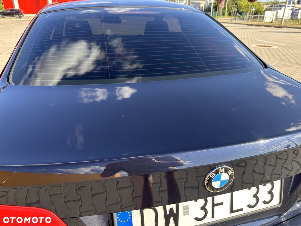 BMW Seria 3 320i - 15