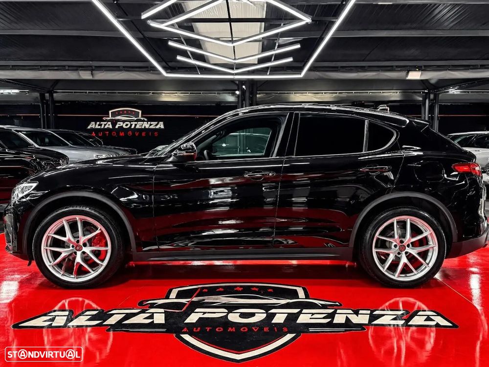Alfa Romeo Stelvio - 6