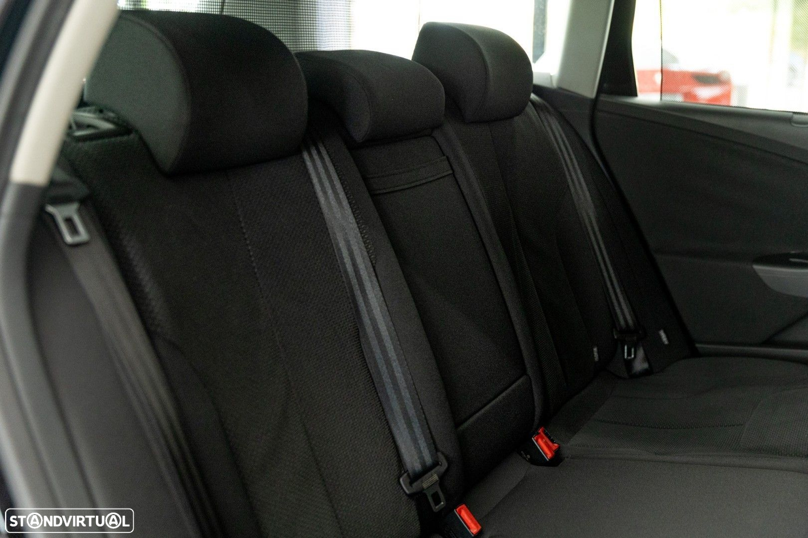 VW Passat Variant 2.0 TDi Highline - 34