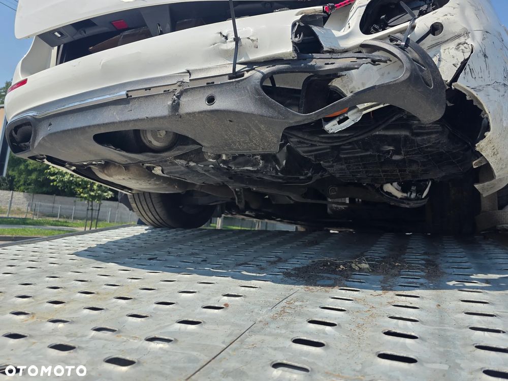 Mercedes-Benz Klasa E 300 de 9G-TRONIC Exclusive - 14