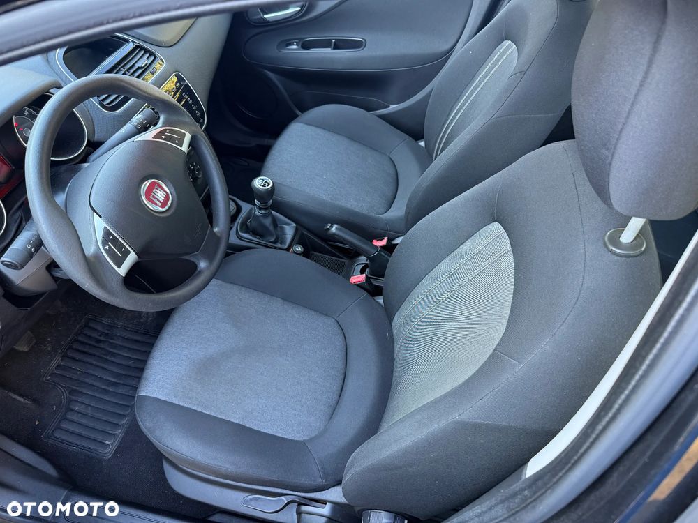 Fiat Punto - 16