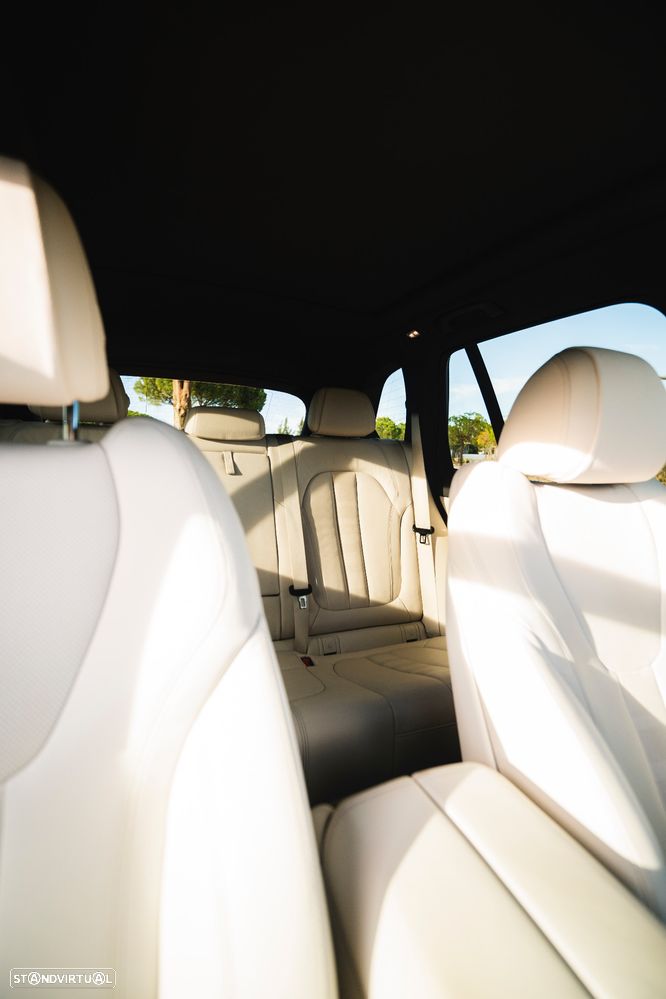 BMW X5 45 e xDrive Pack M - 18