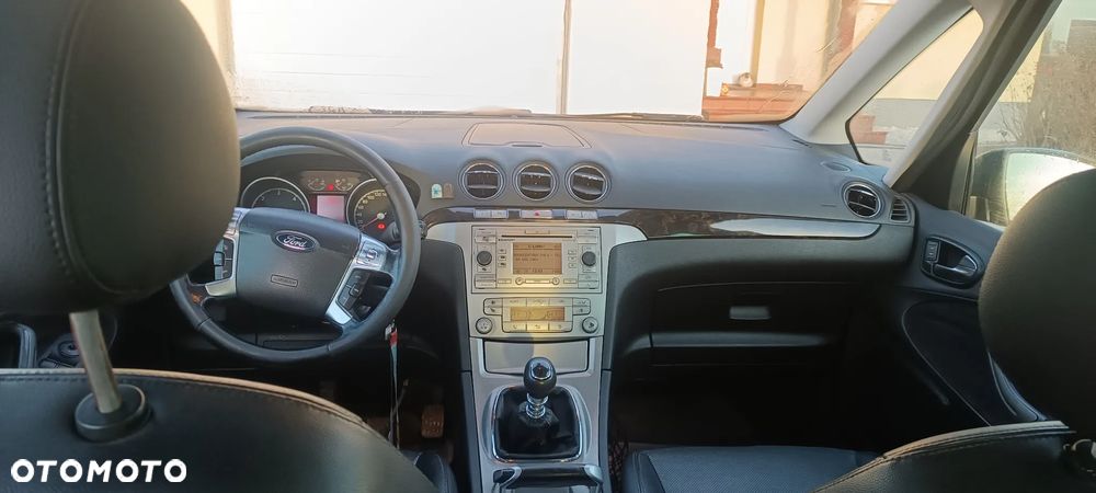 Ford Galaxy 2.0 TDCi DPF Ghia - 6