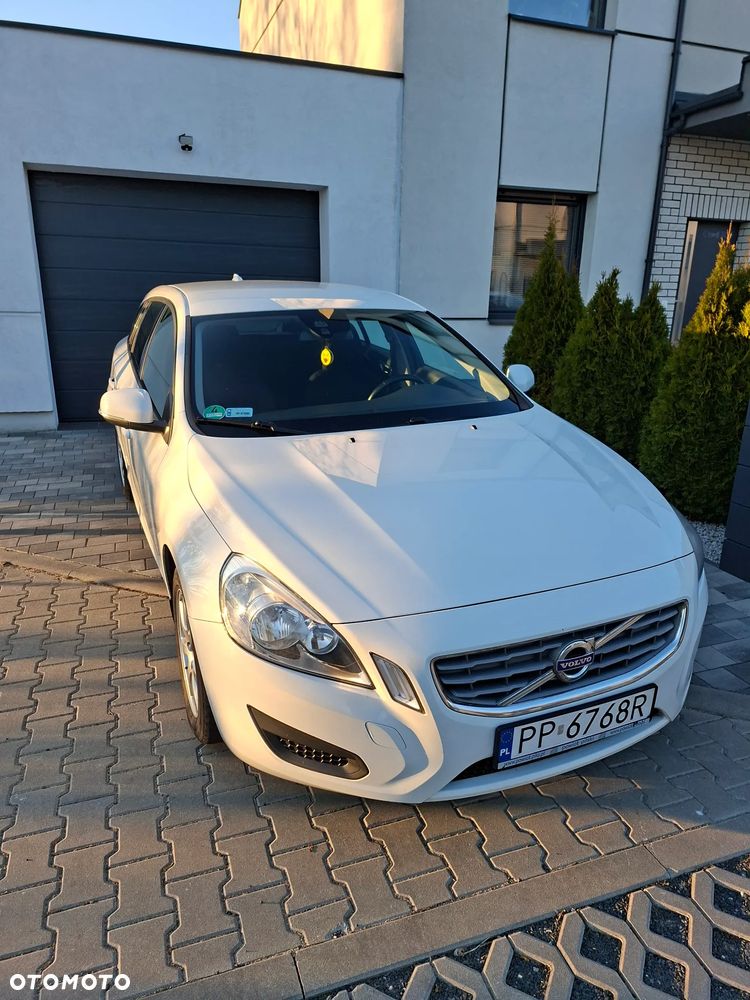 Volvo V60 DRIVe - 1
