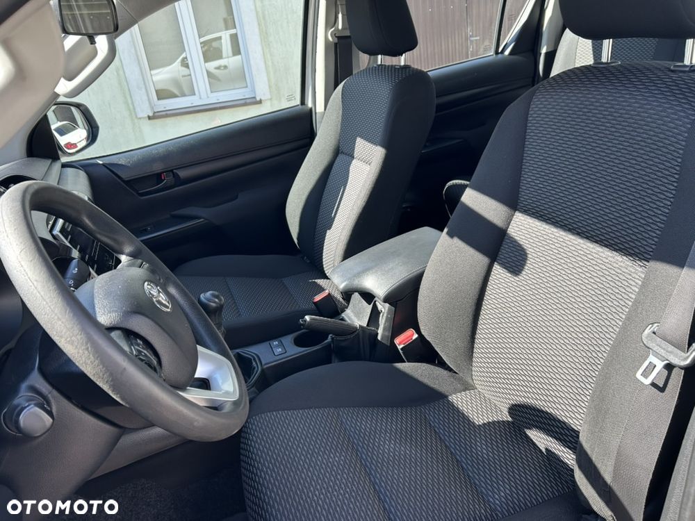 Toyota Hilux 2.4 D-4D Double Cab DLX 4x4 - 14