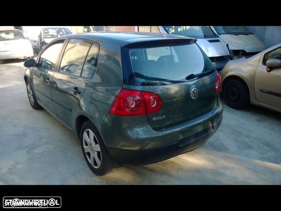 Golf V para peças - 2
