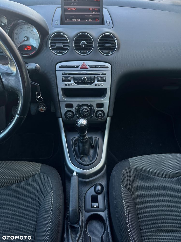 Peugeot 308 1.6 Premium Plus - 10