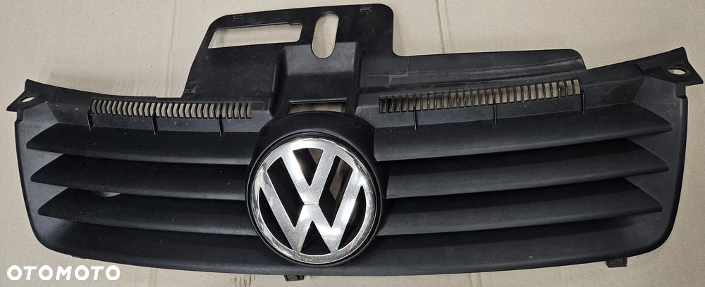 VW Polo 9N grill 6Q0853651 - 1