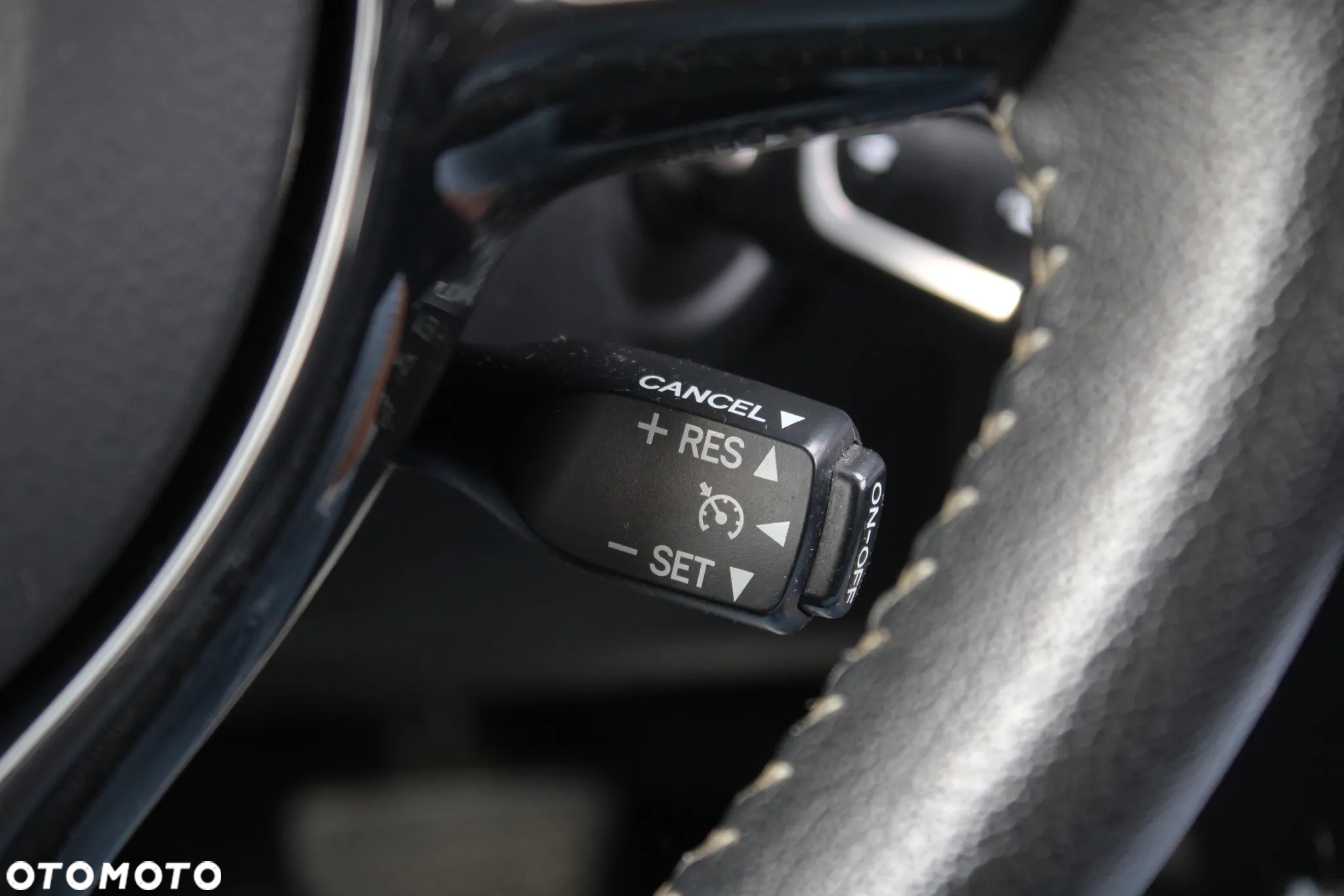 Toyota Yaris 1.5 Premium CVT - 18
