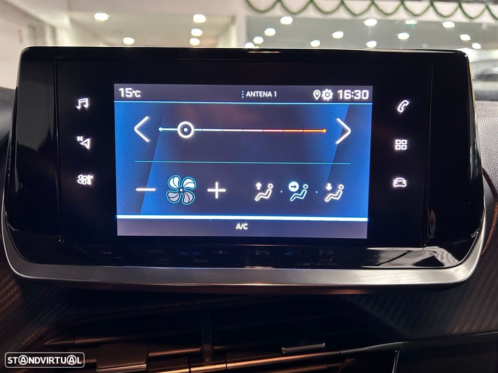 Peugeot 208 1.2 PureTech Active Pack - 26