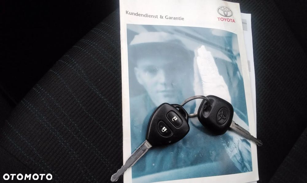 Toyota Auris 1.4 VVT-i Sol - 22