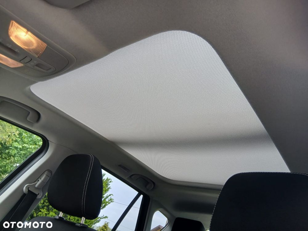Suzuki S-Cross - 36