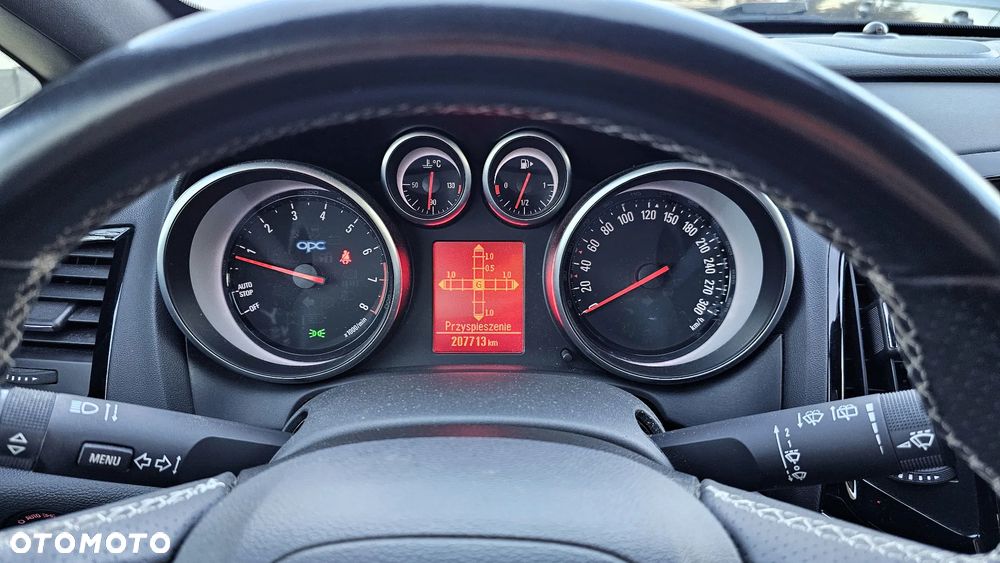 Opel Astra IV GTC OPC - 22