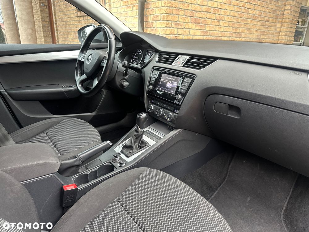 Skoda Octavia 1.6 TDI Elegance DSG - 15