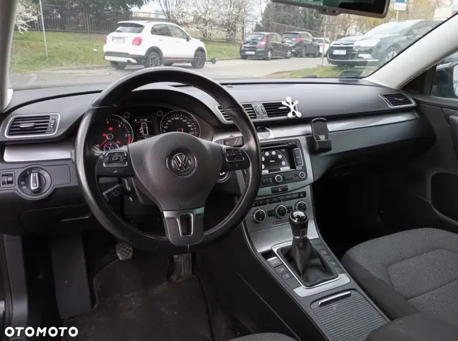 Volkswagen Passat Variant 2.0 TDI BlueMotion Technology Highline - 7