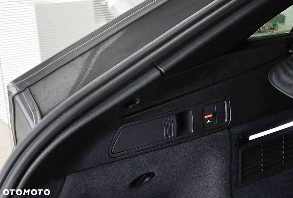 Audi Q5 Sportback - 14