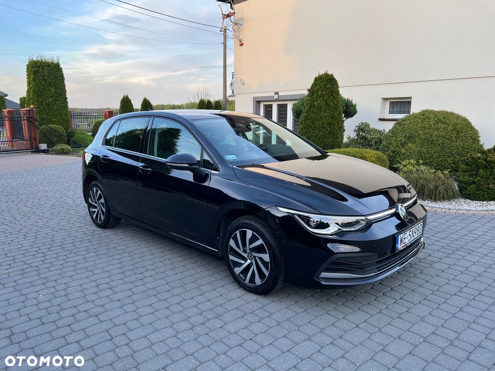 Volkswagen Golf - 6