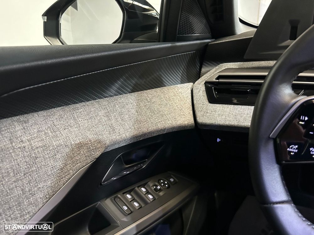 Peugeot 3008 1.2 Hybrid Allure e-DCS6 - 39