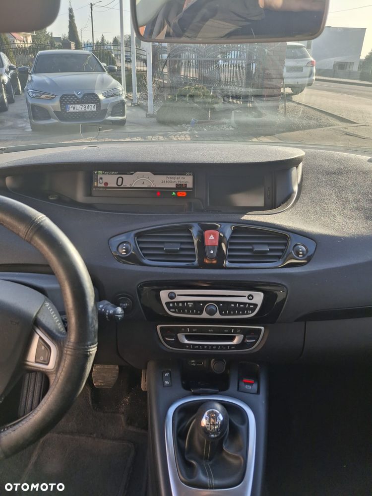 Renault Scenic - 21