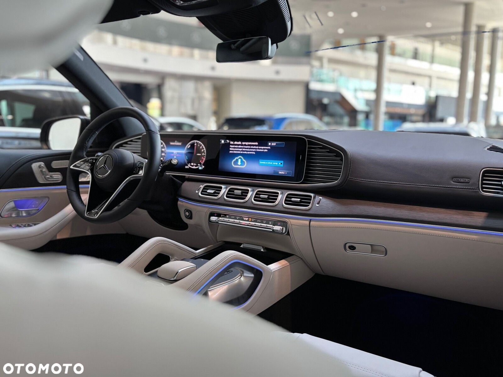 Mercedes-Benz GLE - 12