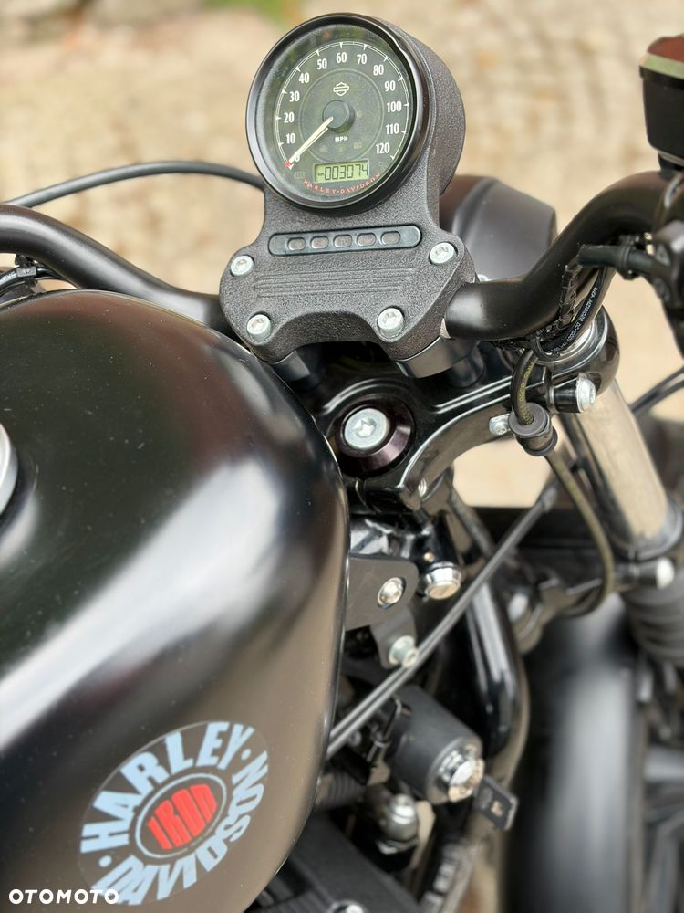 Harley-Davidson Sportster Iron 883 - 5