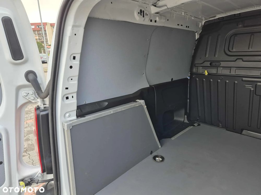 Toyota Proace City - 11