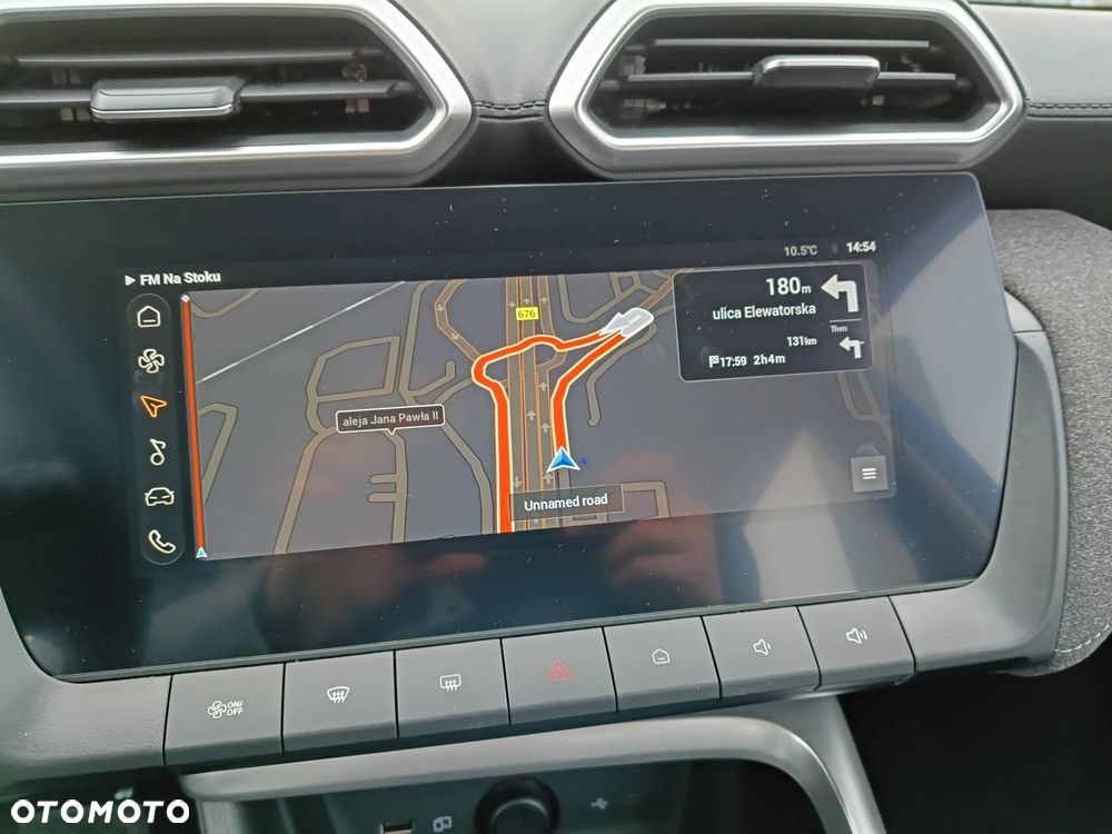 MG ZS Hybrid+ Standard - 21