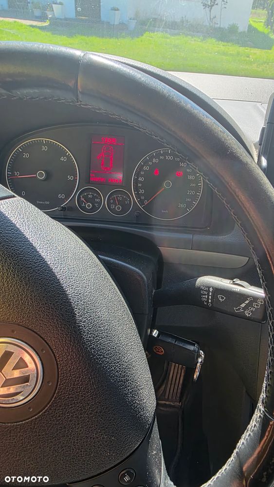 Volkswagen Touran 1.9 TDI Highline - 6