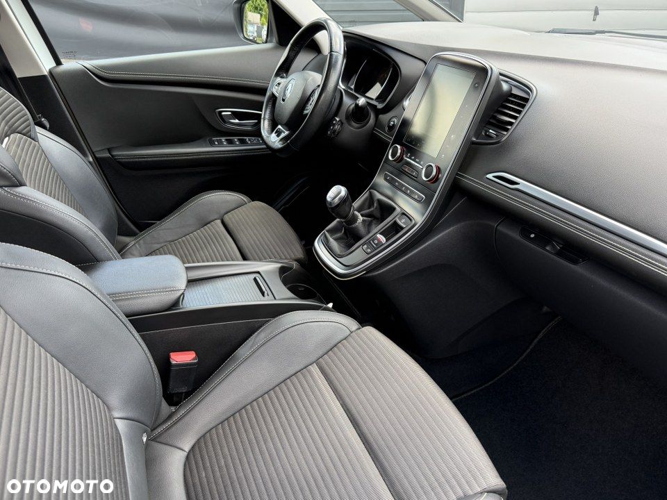 Renault Scenic Energy TCe 130 S&S Bose Edition - 29