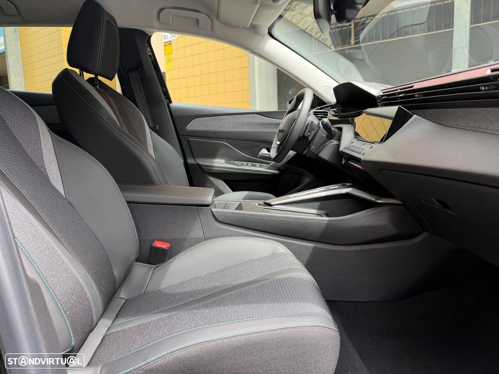 Peugeot E-408 58 kWh Allure - 24