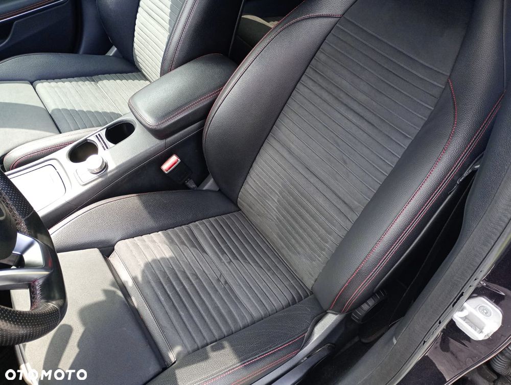 Mercedes-Benz GLA 200 7G-DCT AMG Line - 6