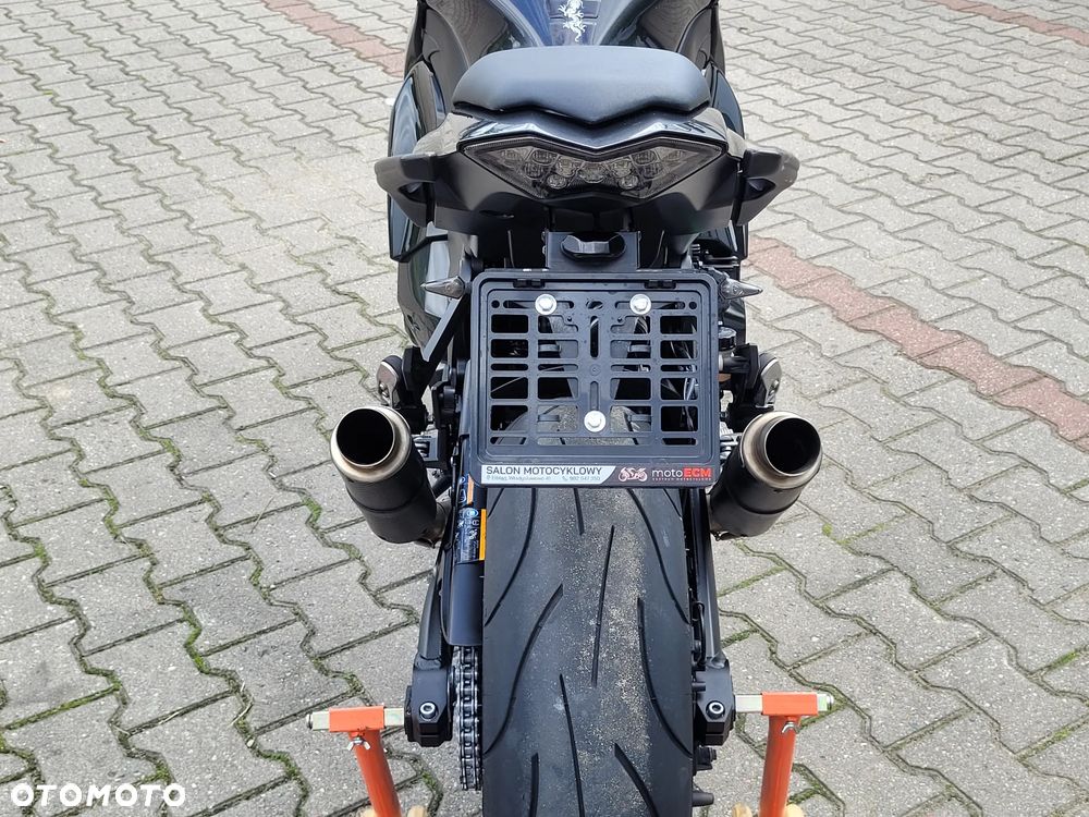 Kawasaki Z - 18