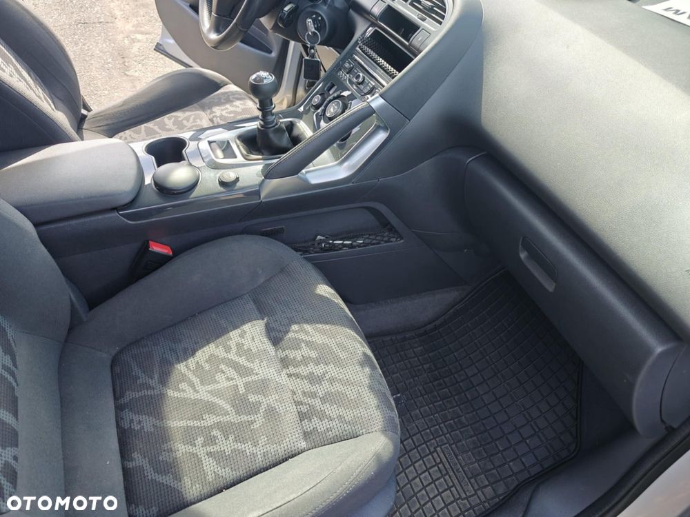 Peugeot 3008 1.6 HDi Active - 10