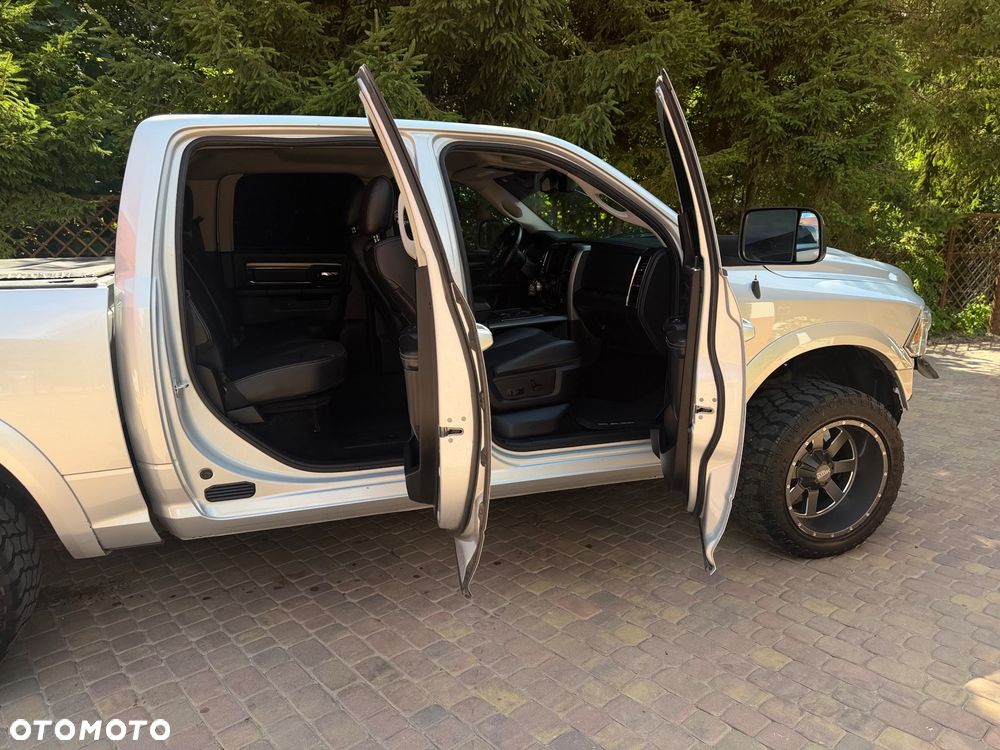 Dodge RAM 5.7 4x4 - 8